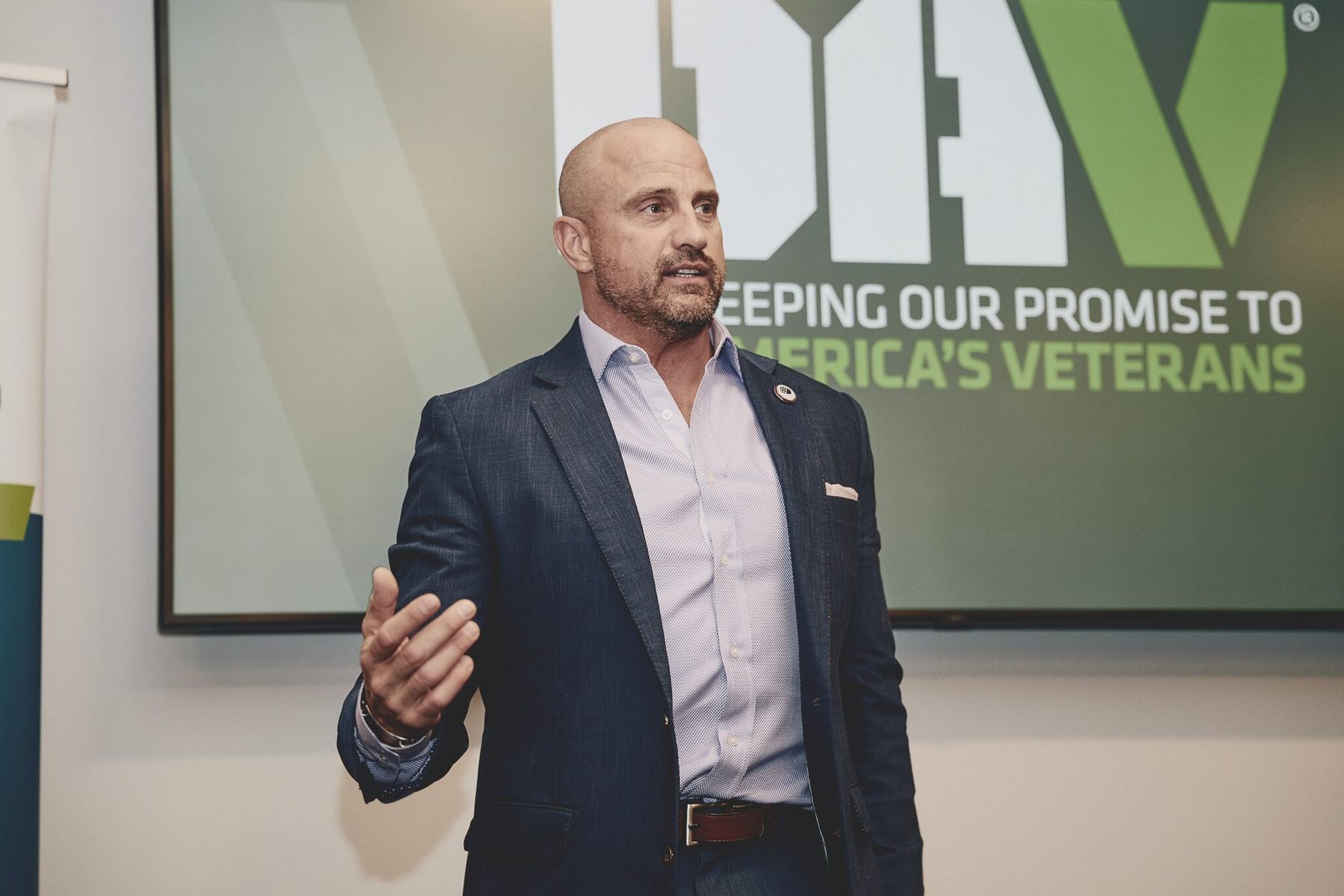 Patrick Flood, Owners In Honor founder and CEO, speaking at a DAV event